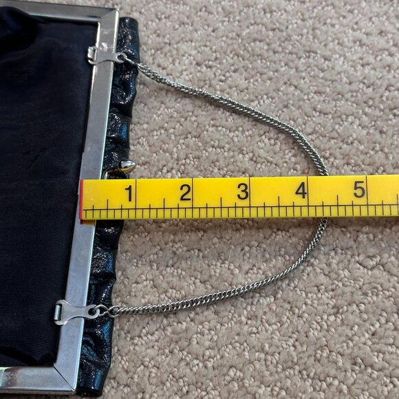 VTG Black Convertible Clutch Bag Metal Kissing Clasp & Strap Ruffle Faux Leather - Picture 9 of 12